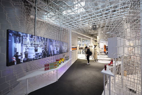 進博直擊⑥ 百年字號與年度新品閃耀上海館，共譜網絡文化新篇章